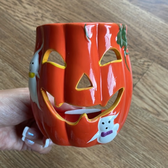 Halloween Decor - Picture 2 of 5